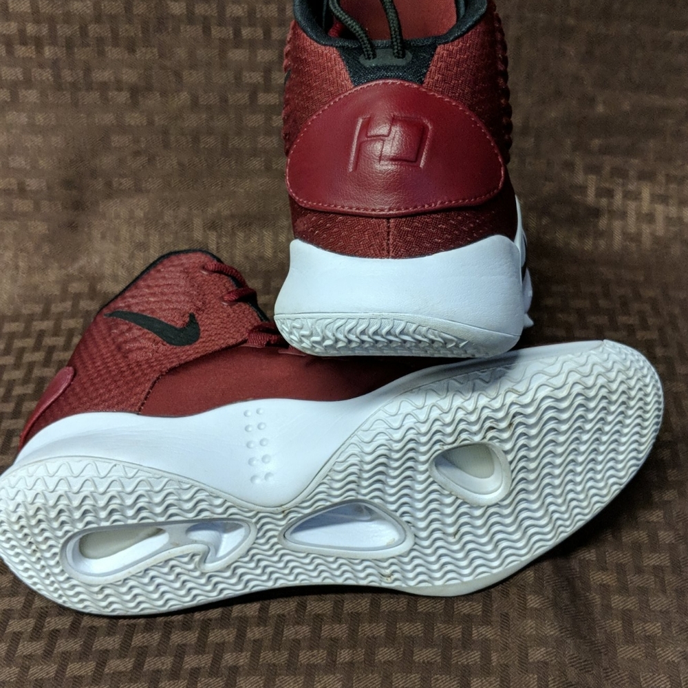 Nike Hyperdunk - Picture 8 of 12